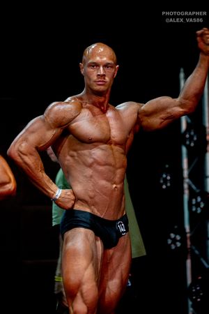 CLASSIC PHYSIQUE +178